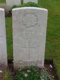 Etaples Military Cemetery - Ross, Alexander William
